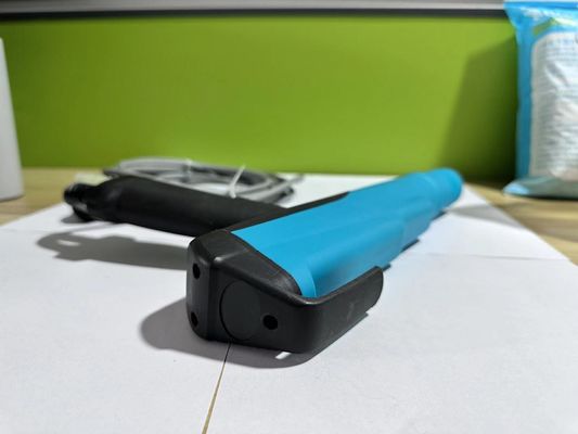 Pistolet électrostatique de pulvérisation de poudre avec buse remplaçable